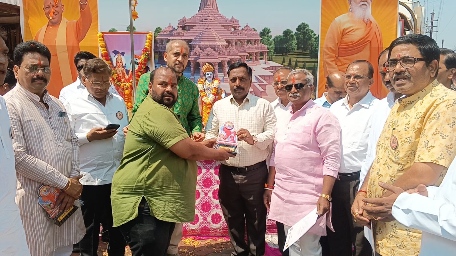 हिंदू नववर्ष पर भव्य ध्वजवंदन, धर्मसंरक्षण संकल्प समारोह एवं कार्यकारिणी नियुक्ति उत्साहपूर्वक संपन्न सोलापुर-